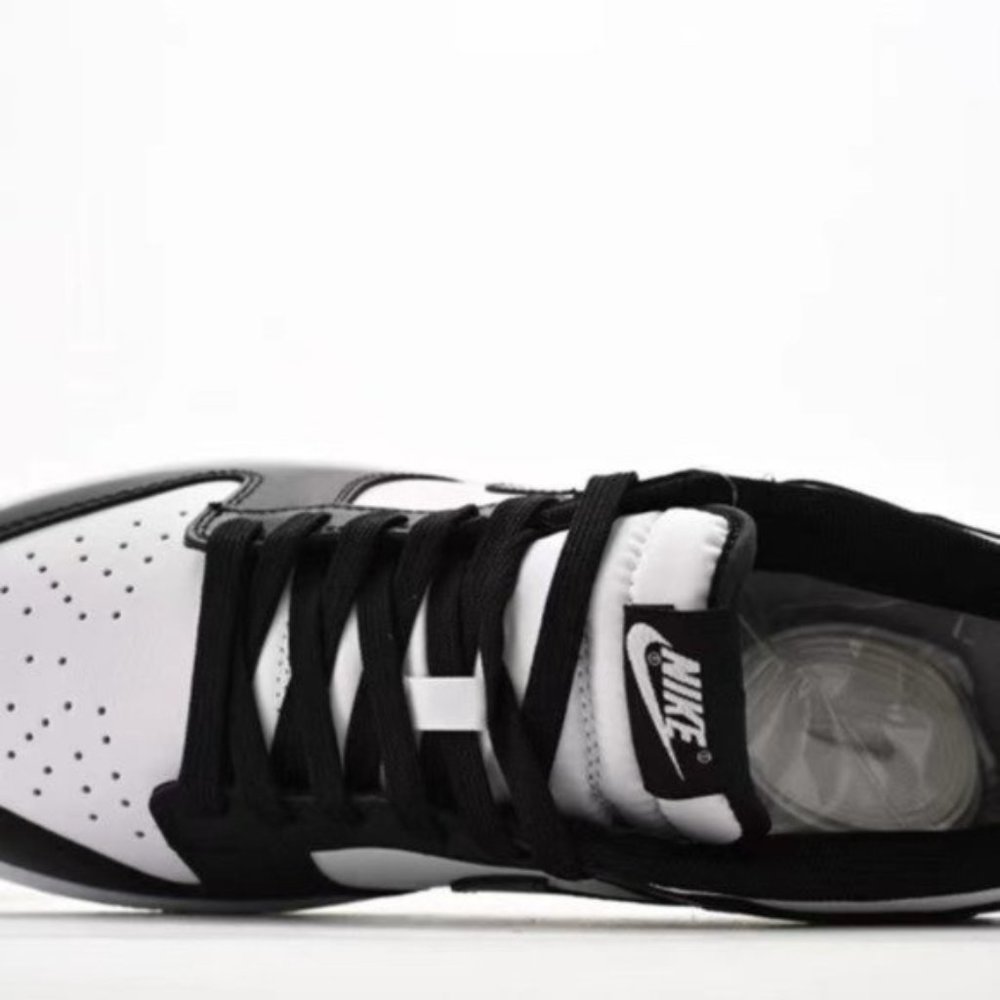 Nike Dunk Low Black and White Panda sneakers💖💖💖